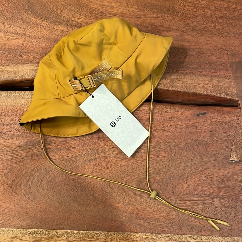 Lululemon LAB Bucket Hat